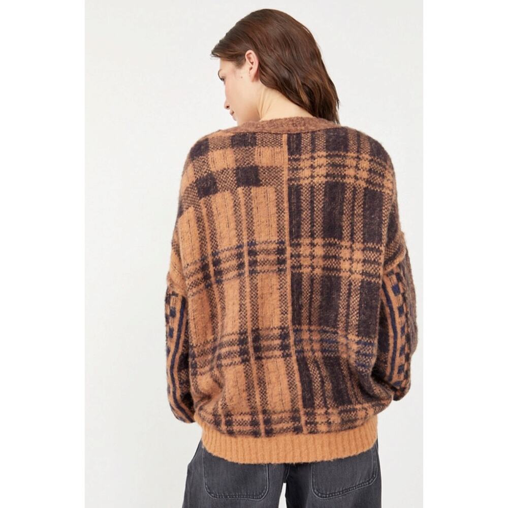 Free People Oversized Plaid Cardigan Sweater Medium Cobain Grunge Dark Academia - Picture 16 of 16